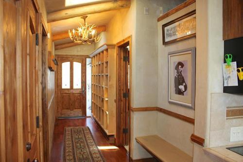 Shadowbrook 304