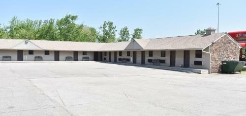 Motel Economy Inn & Suites