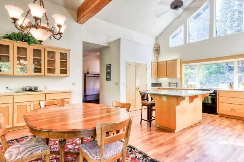 Wagon Wheel Lodge