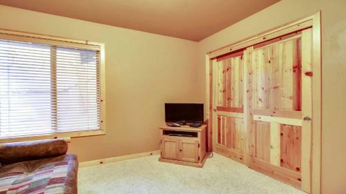 Topflite 14 Four-bedroom Home
