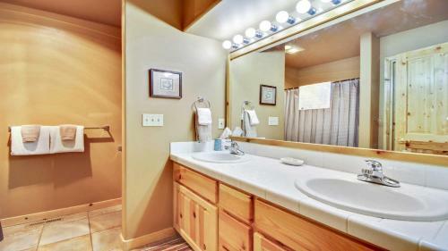 Topflite 14 Four-bedroom Home
