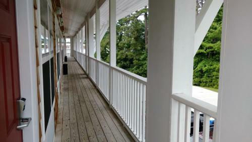 Hotel Topsail Shores Inn