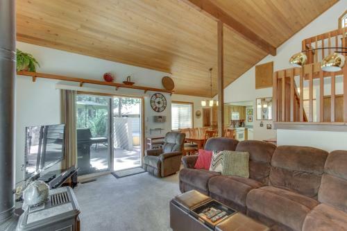 13 Tamarack