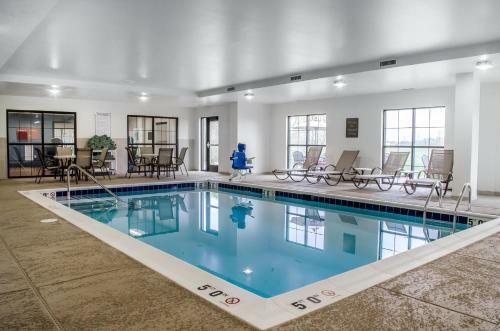 Hotel Comfort Suites Manheim - Lancaster