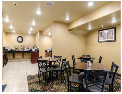 Hotel Cobblestone Inn & Suites - Cambridge
