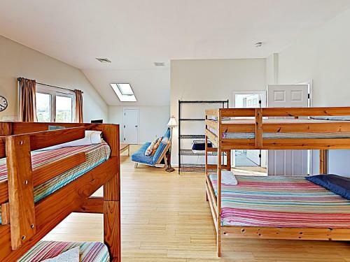 Oceanview Buzzards Bay Getaway