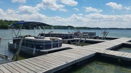 Hotel Potawatomi Inn & Cabins
