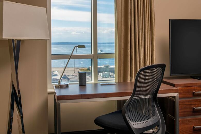Hotel Embassy Suites By Hilton Seattle Downtown Pioneer Square