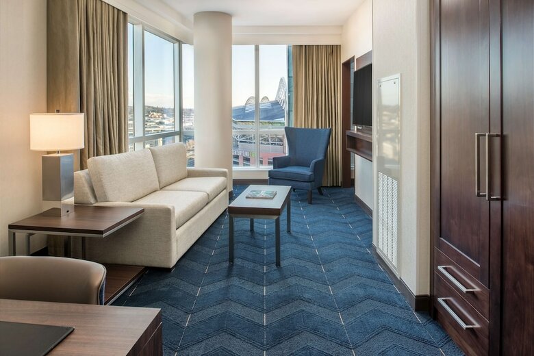 Hotel Embassy Suites By Hilton Seattle Downtown Pioneer Square