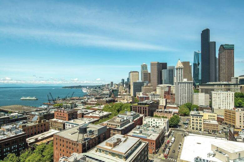 Hotel Embassy Suites By Hilton Seattle Downtown Pioneer Square