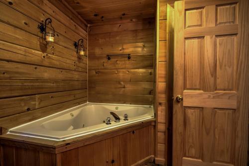 Hidden Pond Cabin