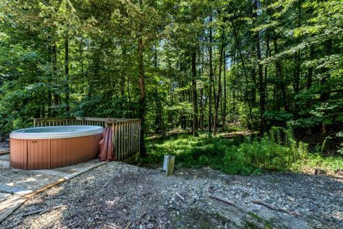 Hidden Pond Cabin