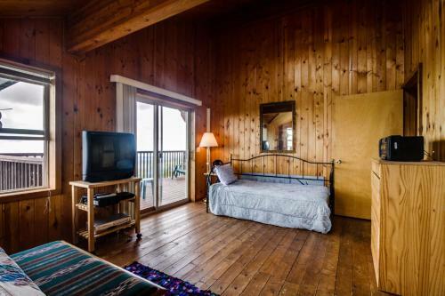 Port Angeles Blue Mountain Lodge With Bunkhouse