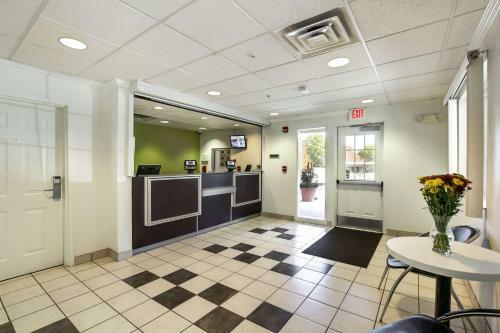 Hotel Studio 6 East Brunswick - Nyc Area