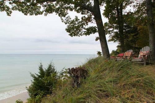 Sunset Bluff At Kenwood
