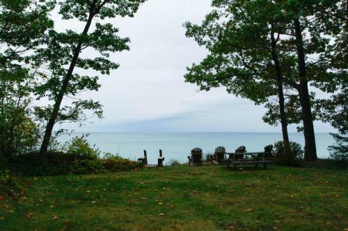 Sunset Bluff At Kenwood