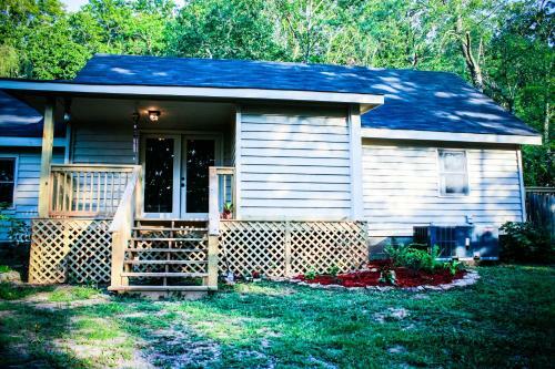 Lake View Cabin