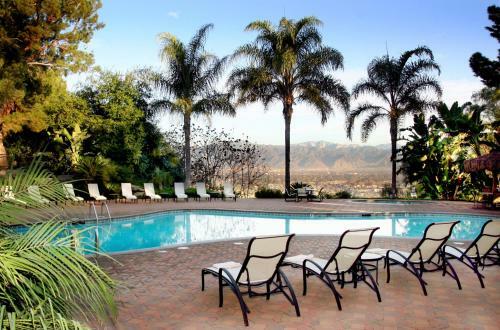 Hotel Pacific Palms Resort And Golf Club
