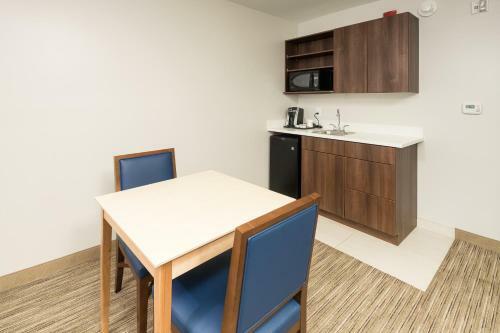 Hotel Holiday Inn Express & Suites - Portage