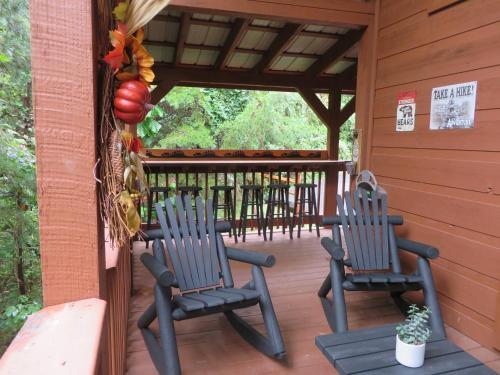 Forest View Hideaway