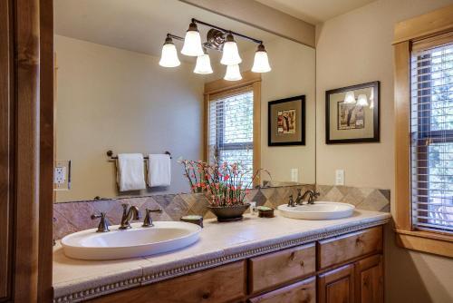 White Elm Lane 04 | Discover Sunriver