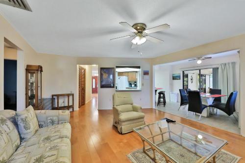 Oak Grove Oasis