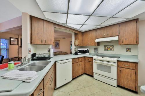Oak Grove Oasis
