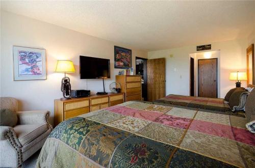 Bronze Tree Condominiums - Bt104