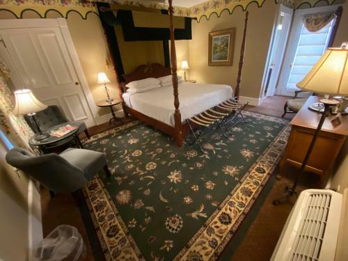 Bed & Breakfast Foley House Inn