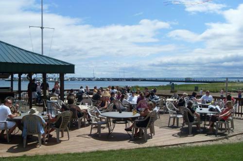 Hotel Tawas Bay Beach Resort
