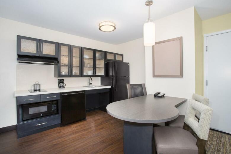 Hotel Candlewood Suites Pueblo