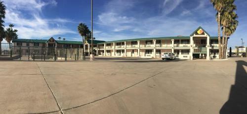 Hotel Safford Inn & Suites