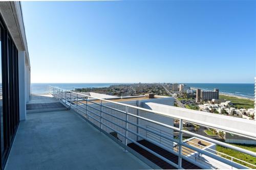 Apartamento Penthouse At Sunchase IV Condo