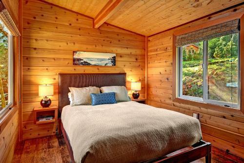 Hotel Snug Harbor Resort And Marina