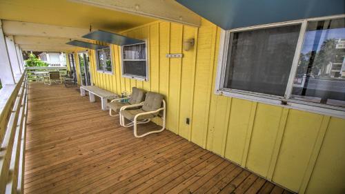Dutch Treat House