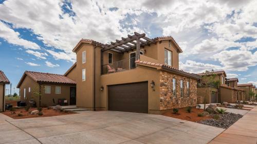 Pvz #74: Desert Palms At Paradise Village