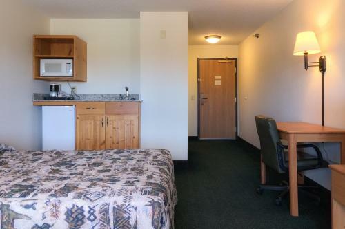 Hotel White Oak Inn And Suites