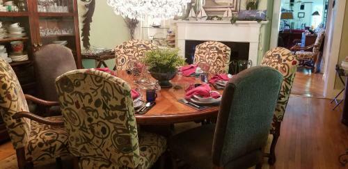 Bed & Breakfast Inn At Clearwater Pond