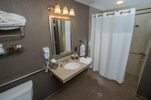 Normandy Farm Hotel & Conference Center