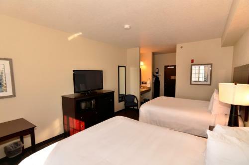 Hotel Cobblestone Inn & Suites - Holstein