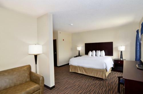 Hotel Cobblestone Inn & Suites - Holstein