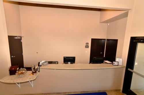 Hotel Cobblestone Inn & Suites - Holstein