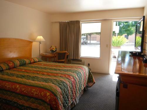 Motel Colusa Riverside Inn