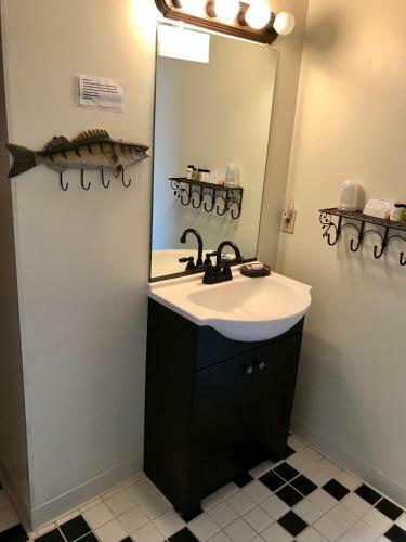 Hotel Fife Lake Lodging