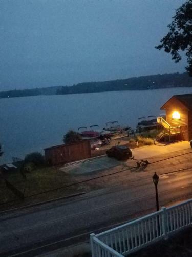 Hotel Fife Lake Lodging