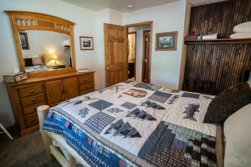 Bears Den B&B And Lodging