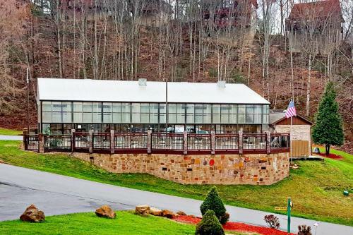 Dancing Bears Den