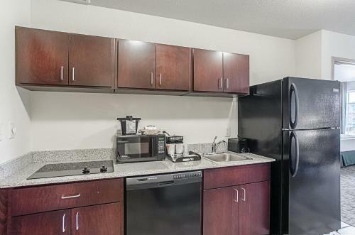 Hotel Cobblestone Inn & Suites - Guernsey