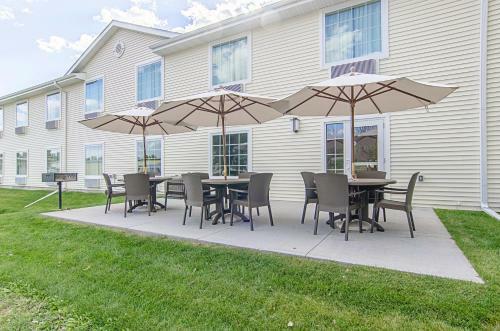 Hotel Cobblestone Inn & Suites - Guernsey