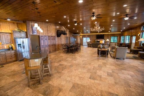 Hotel Lewis & Clark Resort